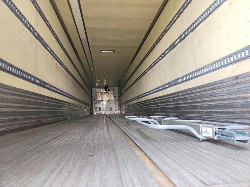 Продаж на аукціоні авто 2013 Utility Trailer Trailer, vin: 1UYVS2533DM510311, номер лоту: 57250116