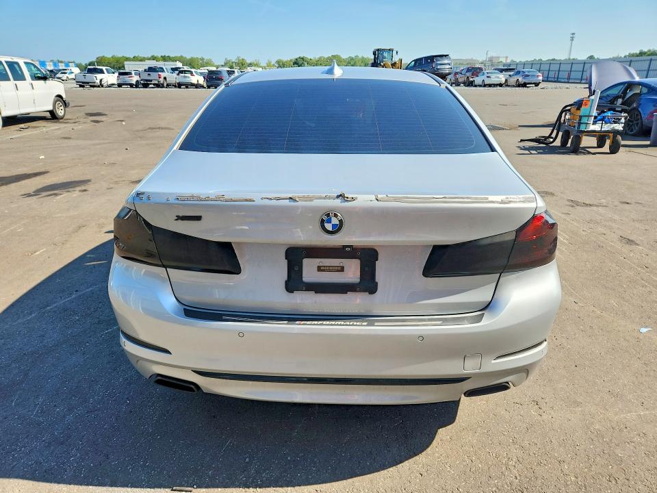 58952636 :رقم المزاد ، WBAJE7C35HG887275 vin ، 2017 Bmw 540 مزاد بيع