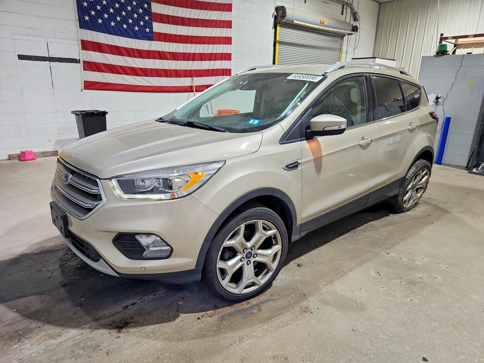 55950056 :رقم المزاد ، 1FMCU9J98HUA97872 vin ، 2017 Ford Escape مزاد بيع