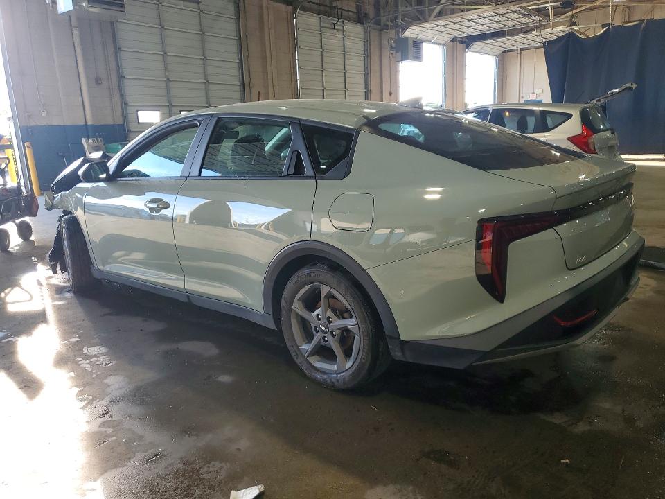 2025 Kia K4 მანქანა იყიდება აუქციონზე, vin: 3KPFT4DE9SE008669, აუქციონის ნომერი: 55913346
