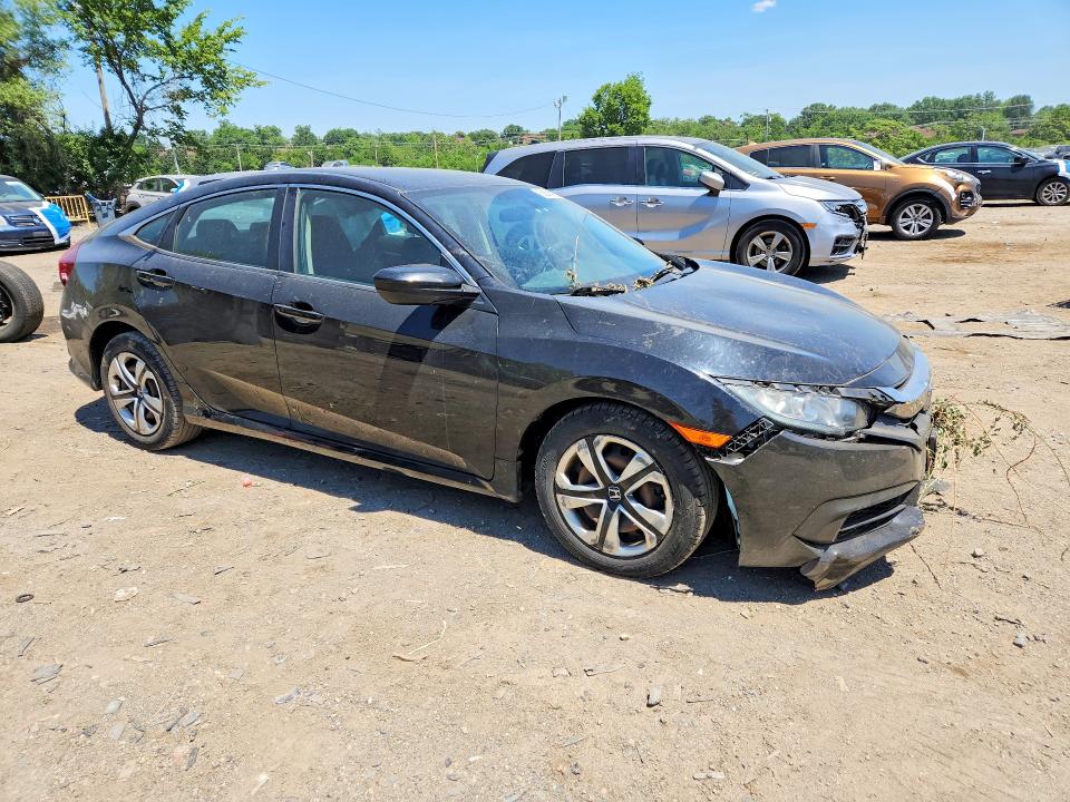 55656426 :رقم المزاد ، 2HGFC2F56JH521366 vin ، 2018 Honda Civic مزاد بيع