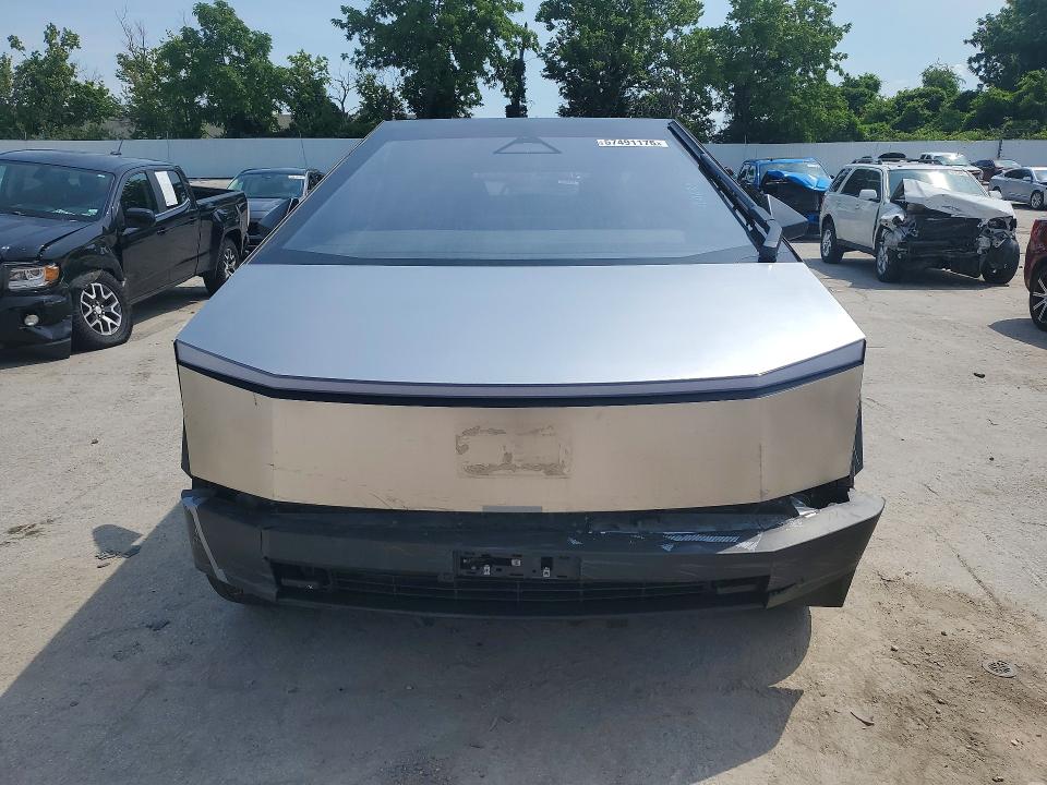 57491176 :رقم المزاد ، 7G2CEHED0SA072551 vin ، 2025 Tesla Cybertruck مزاد بيع