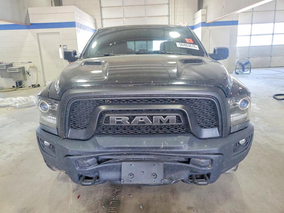 56493676 :رقم المزاد ، 1C6RR7YT8HS814005 vin ، 2017 Ram 1500 مزاد بيع