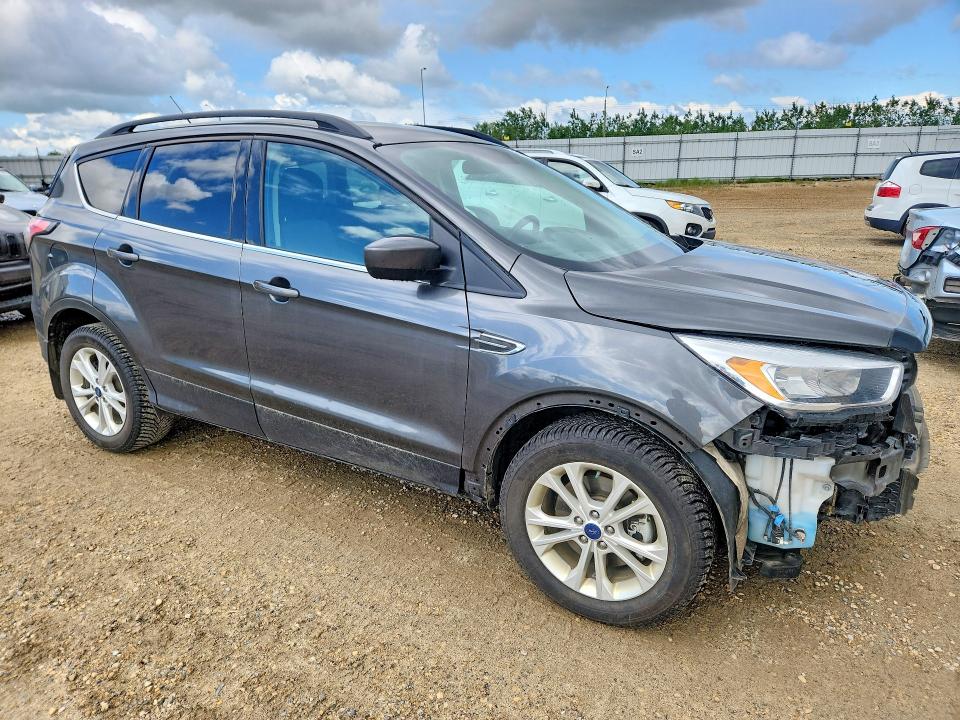 2018 Ford Escape მანქანა იყიდება აუქციონზე, vin: 1FMCU9GD8JUA32831, აუქციონის ნომერი: 57560136