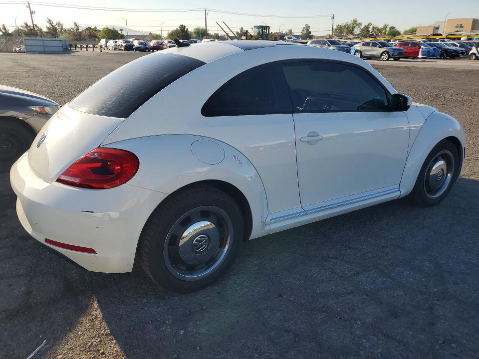 85603125 :رقم المزاد ، 3VWJP7ATXCM610424 vin ، 2012 Volkswagen Beetle مزاد بيع