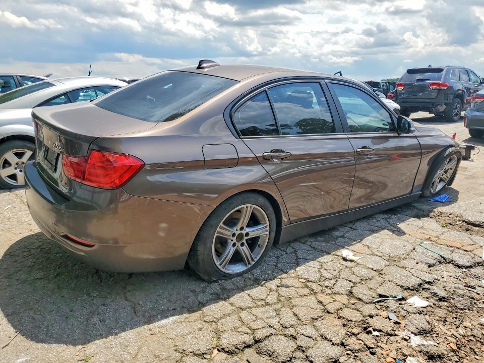 2014 Bmw 328 მანქანა იყიდება აუქციონზე, vin: WBA3A5G57ENP32996, აუქციონის ნომერი: 55347726