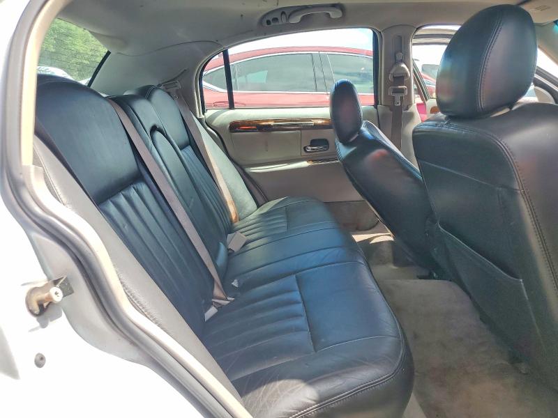 Aukcja sprzedaży 2001 Lincoln Town Car, vin: 1LNHM82WX1Y728687, numer aukcji: 58108656