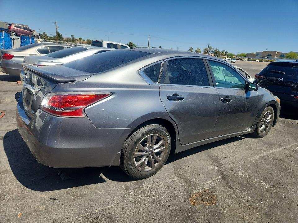 2015 Nissan Altima მანქანა იყიდება აუქციონზე, vin: 1N4AL3AP8FC477426, აუქციონის ნომერი: 56169266
