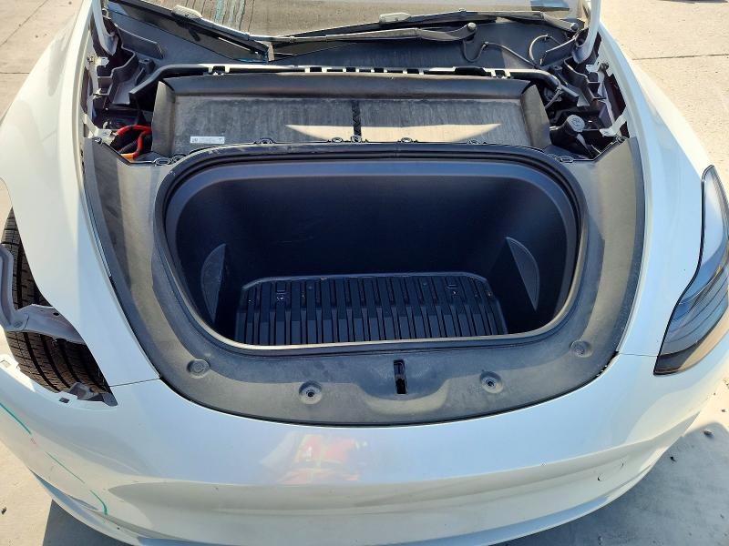 2023 Tesla Model Y მანქანა იყიდება აუქციონზე, vin: 7SAYGDEF2PF595872, აუქციონის ნომერი: 58411126