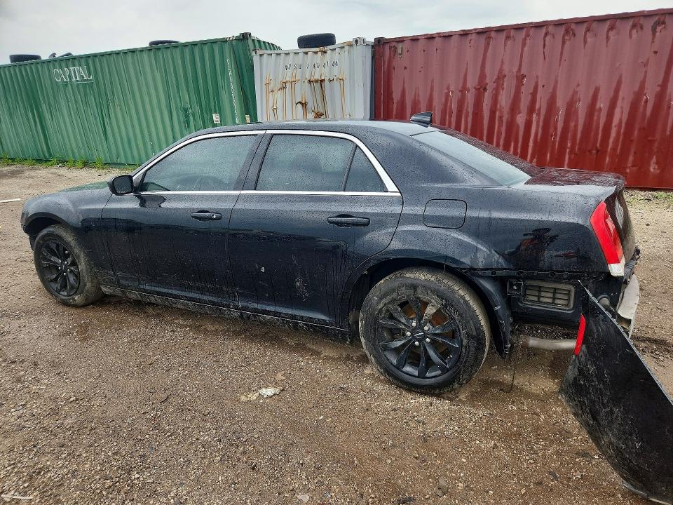Продаж на аукціоні авто 2015 Chrysler 300, vin: 2C3CCAAG1FH921142, номер лоту: 58601156