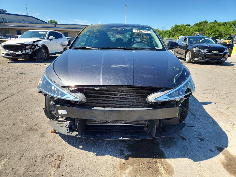 2020 Hyundai Elantra მანქანა იყიდება აუქციონზე, vin: 5NPD84LF4LH618124, აუქციონის ნომერი: 57366506