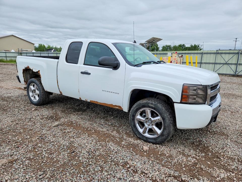 Продажа на аукционе авто 2011 Chevrolet Silverado, vin: 1GCRKREA2BZ446172, номер лота: 57438156