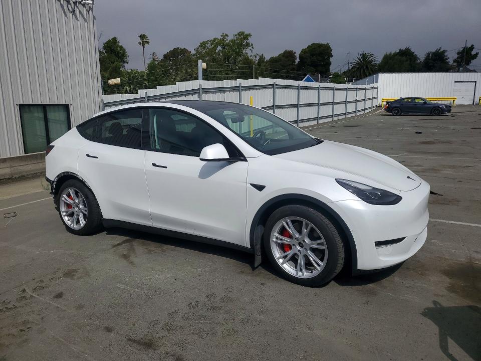 2022 Tesla Model Y მანქანა იყიდება აუქციონზე, vin: 7SAYGDEF7NF556482, აუქციონის ნომერი: 58269426