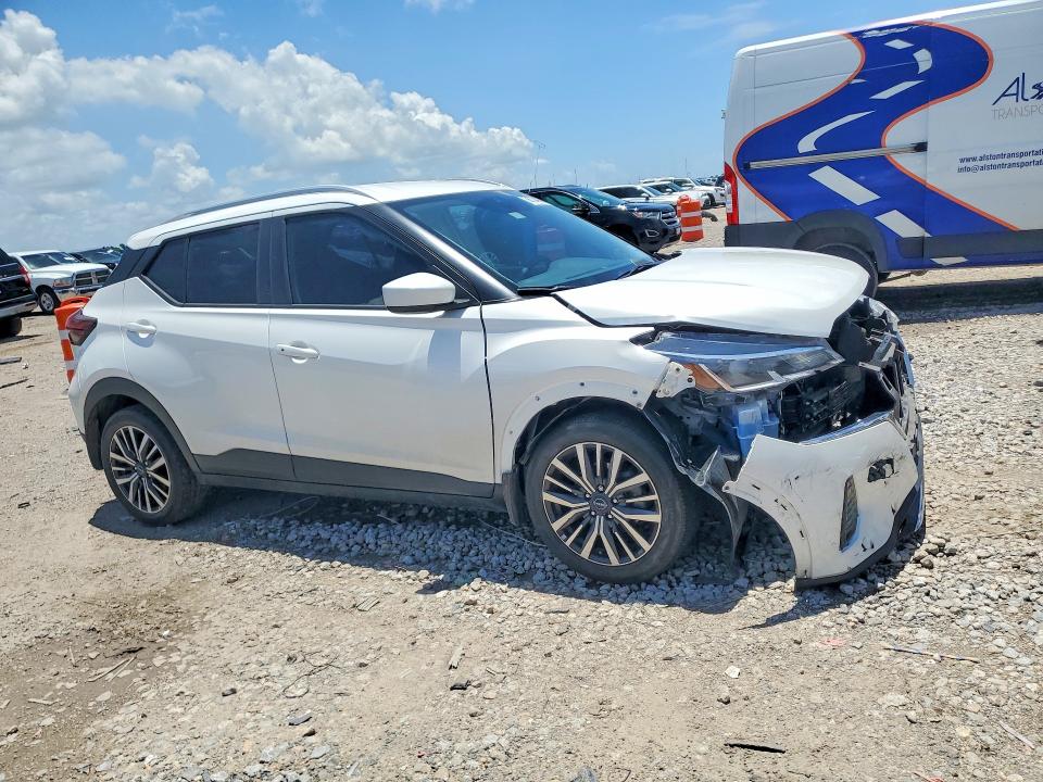 56704096 :رقم المزاد ، 3N1CP5CV8PL569739 vin ، 2023 Nissan Kicks مزاد بيع