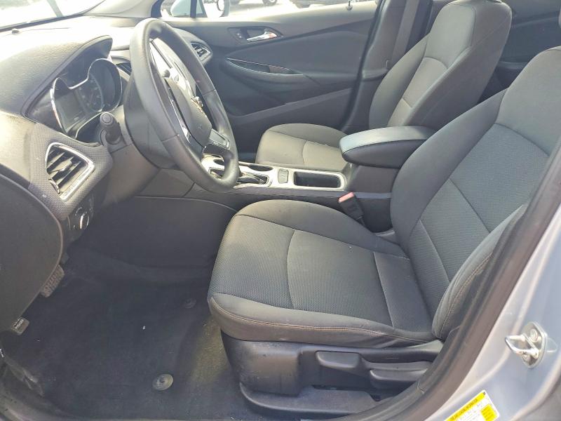 57312026 :رقم المزاد ، 1G1BC5SM8J7228858 vin ، 2018 Chevrolet Cruze مزاد بيع