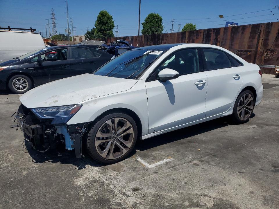 56698876 :رقم المزاد ، WAUGUDGY9TA024489 vin ، 2026 Audi A3 مزاد بيع