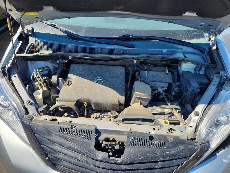 Продажа на аукционе авто 2014 Toyota Sienna, vin: 5TDZK3DCXES516555, номер лота: 57581806