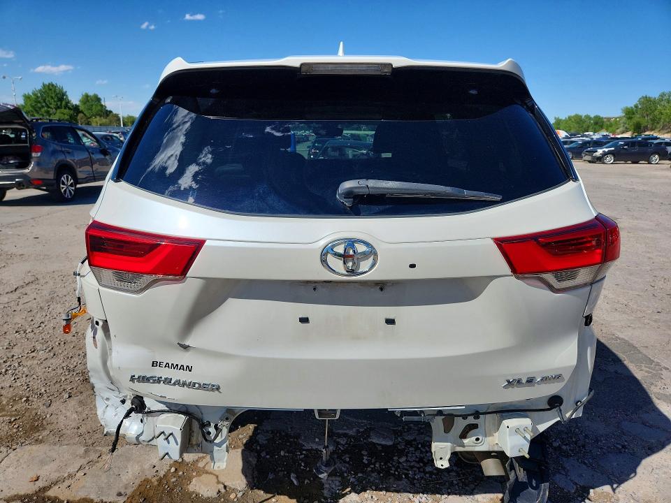 2017 Toyota Highlander მანქანა იყიდება აუქციონზე, vin: 5TDJZRFH0HS382731, აუქციონის ნომერი: 56634396