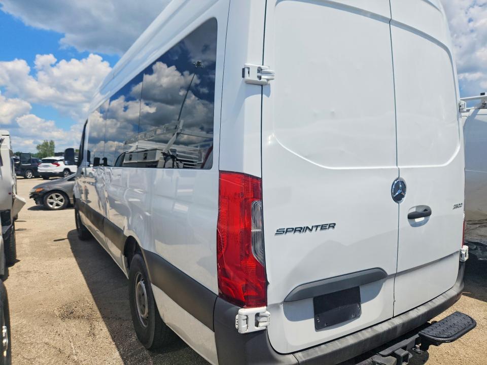 Продажа на аукционе авто 2020 Mercedes-benz Sprinter, vin: W1W40CHY7LT025742, номер лота: 57887826