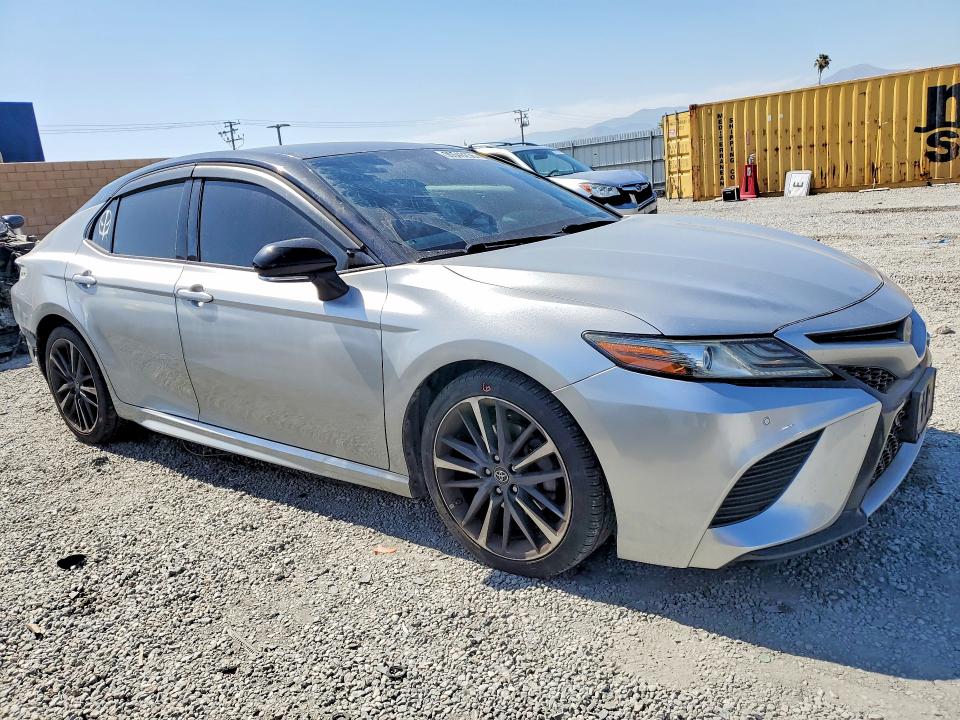2018 Toyota Camry მანქანა იყიდება აუქციონზე, vin: 4T1B61HK9JU121263, აუქციონის ნომერი: 55540236