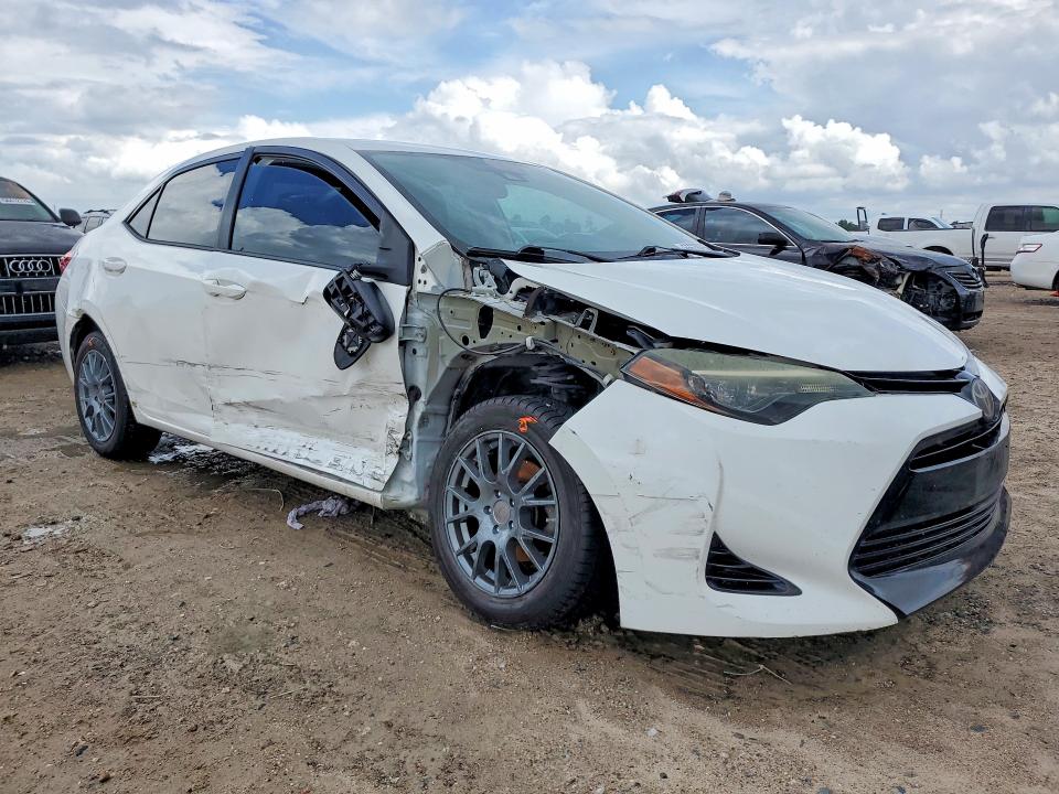 2017 Toyota Corolla მანქანა იყიდება აუქციონზე, vin: 5YFBURHE5HP703712, აუქციონის ნომერი: 55578956