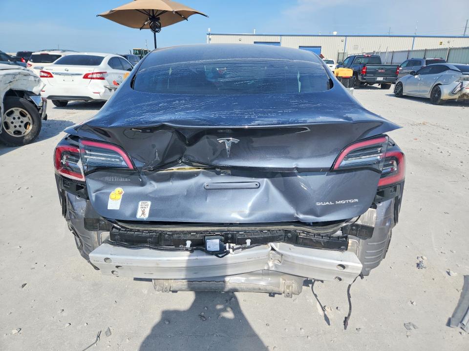 58821586 :رقم المزاد ، 5YJ3E1EB9NF163933 vin ، 2022 Tesla Model 3 مزاد بيع