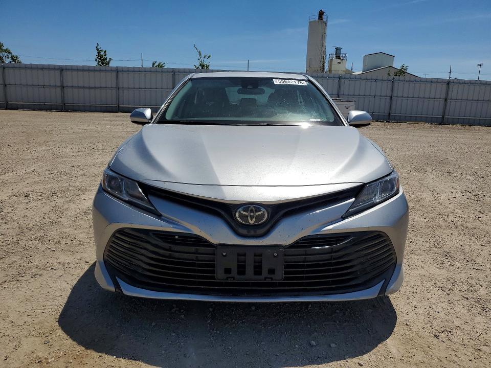 2019 Toyota Camry მანქანა იყიდება აუქციონზე, vin: 4T1B11HK2KU790698, აუქციონის ნომერი: 55642176