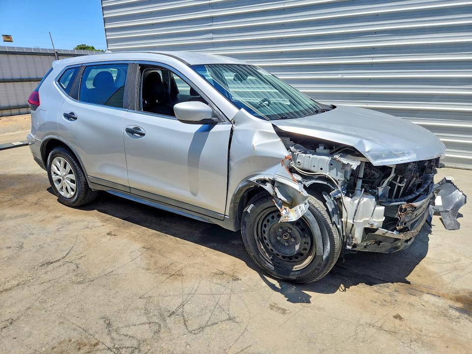 58137746 :رقم المزاد ، KNMAT2MT6JP570377 vin ، 2018 Nissan Rogue مزاد بيع