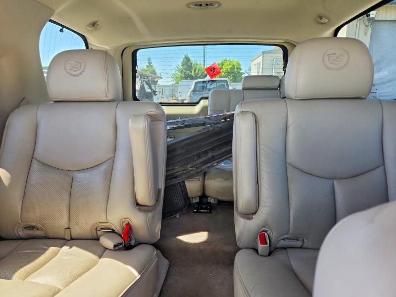2004 Cadillac Escalade მანქანა იყიდება აუქციონზე, vin: 1GYEK63N64R228347, აუქციონის ნომერი: 57839846
