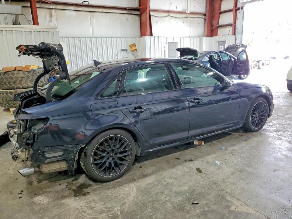 Продаж на аукціоні авто 2018 Audi A4, vin: WAUENAF44JA130427, номер лоту: 58069636
