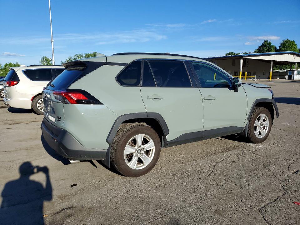 57705356 :رقم المزاد ، 2T3P1RFV8LW100821 vin ، 2020 Toyota Rav4 مزاد بيع