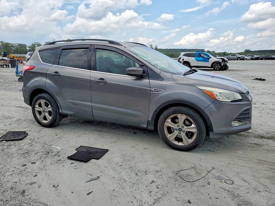 2014 Ford Escape მანქანა იყიდება აუქციონზე, vin: 1FMCU0GX5EUE07022, აუქციონის ნომერი: 56413916