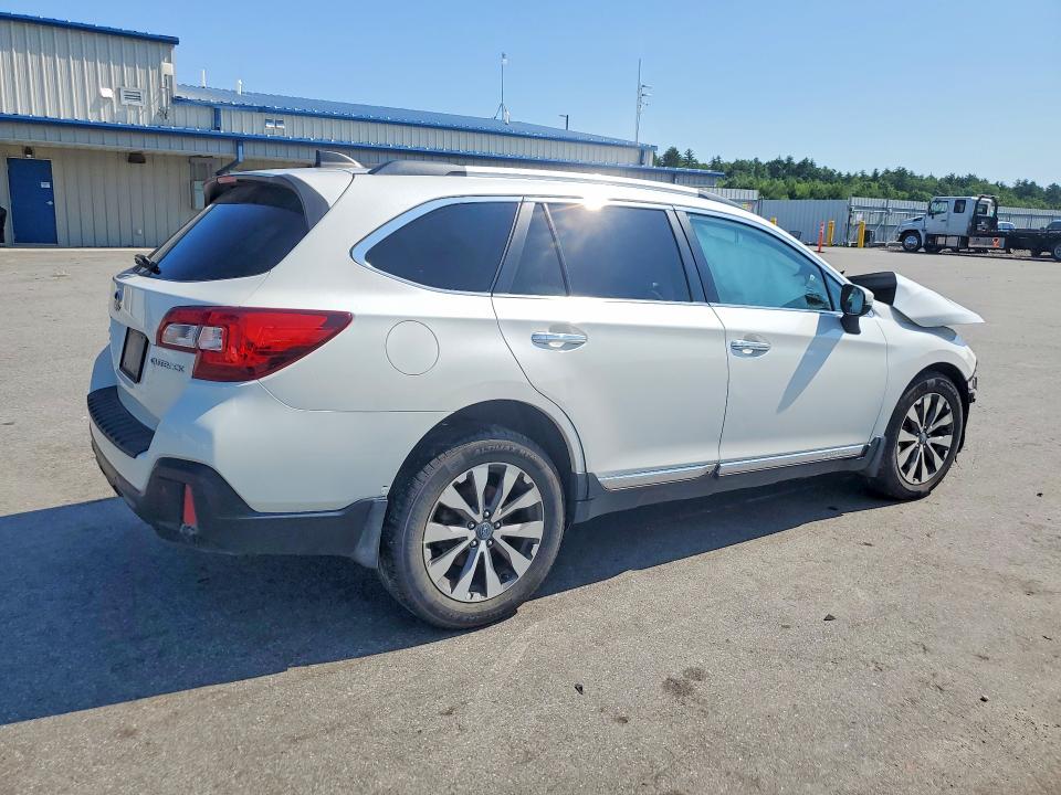 Продажа на аукционе авто 2018 Subaru Outback, vin: 4S4BSATCXJ3318282, номер лота: 58762746