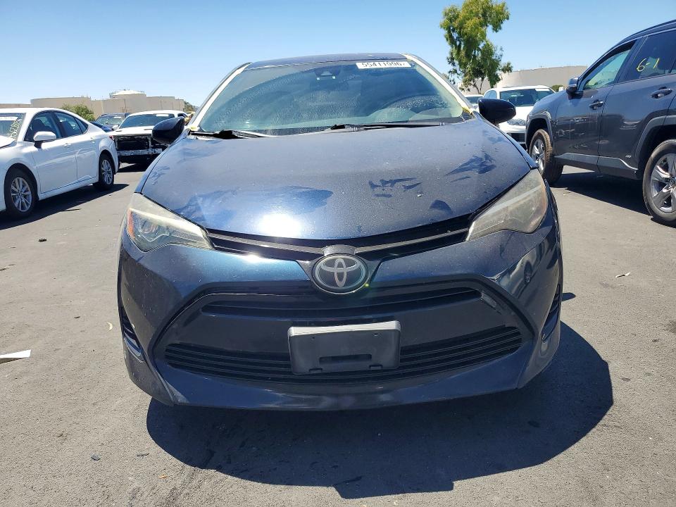 Продаж на аукціоні авто 2018 Toyota Corolla, vin: 5YFBURHE9JP843445, номер лоту: 55411996