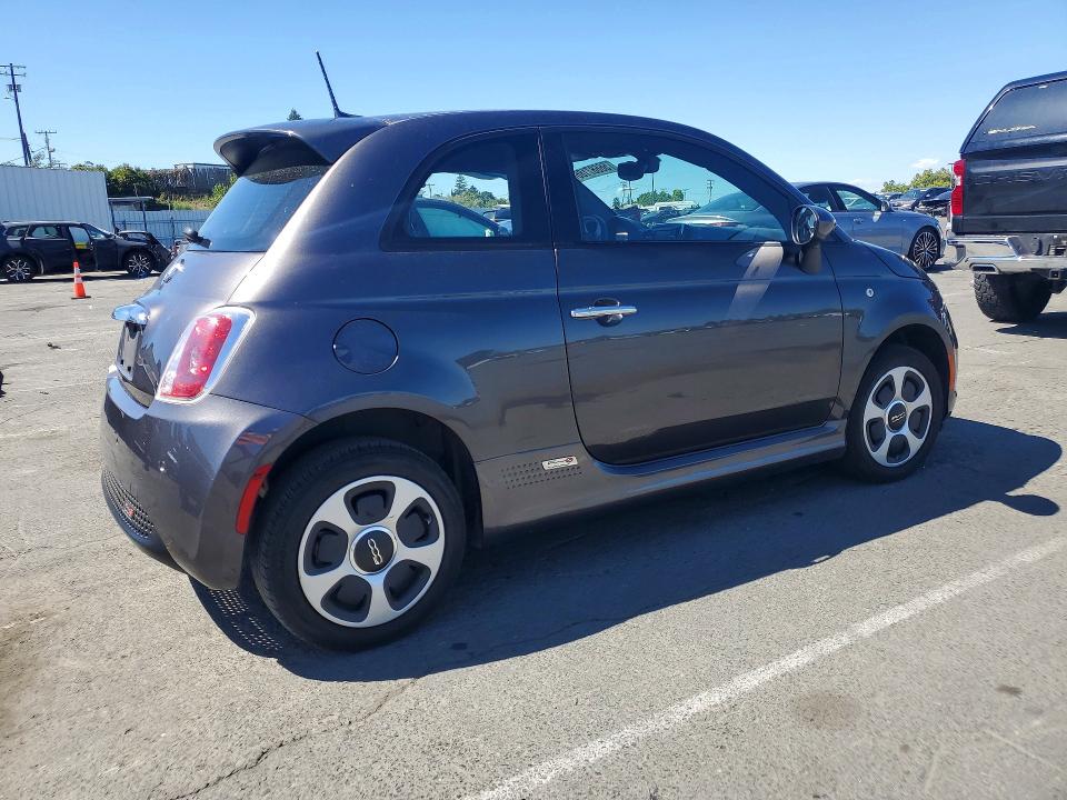 Продаж на аукціоні авто 2017 Fiat 500, vin: 3C3CFFGE5HT611659, номер лоту: 56687186