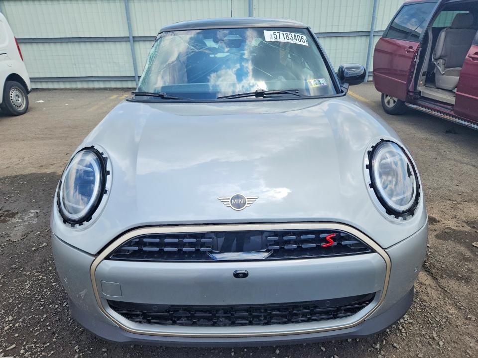 Продажа на аукционе авто 2025 Mini Cooper, vin: WMW23GD0XS2W25559, номер лота: 57183406