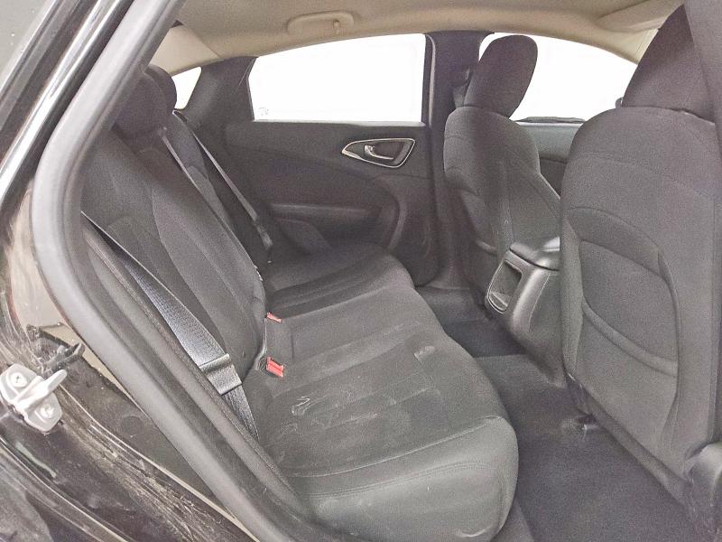 54179066 :رقم المزاد ، 1C3CCCAB1FN588366 vin ، 2015 Chrysler 200 مزاد بيع