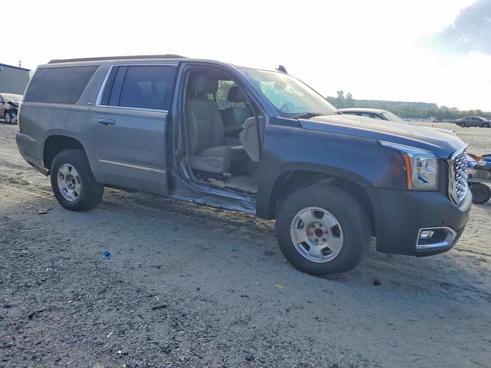 57781356 :رقم المزاد ، 1GKS1GKC1JR293706 vin ، 2018 Gmc Yukon Xl مزاد بيع