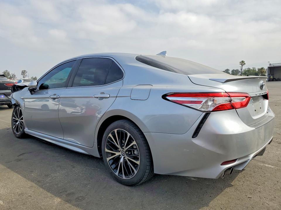 55941136 :رقم المزاد ، 4T1J31AK8LU529948 vin ، 2020 Toyota Camry مزاد بيع