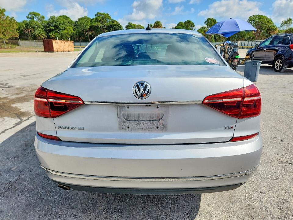 Продаж на аукціоні авто 2017 Volkswagen Passat, vin: 1VWBT7A30HC072874, номер лоту: 57144446