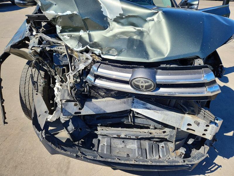 Продажа на аукционе авто 2017 Toyota Highlander, vin: 5TDDZRFH0HS449325, номер лота: 57222836