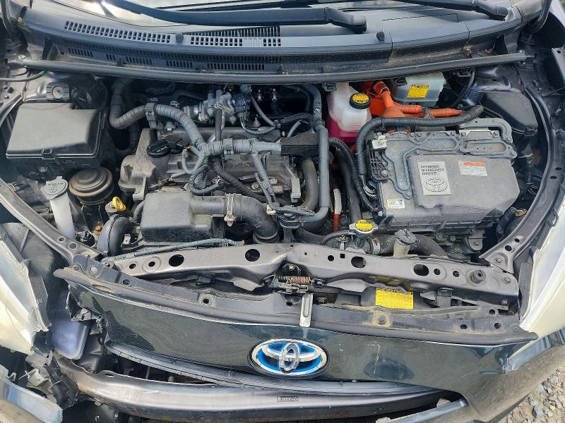57649226 :رقم المزاد ، JTDKDTB38D1054524 vin ، 2013 Toyota Prius C مزاد بيع