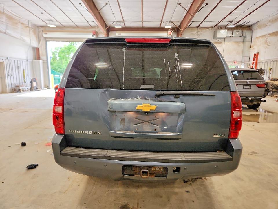 2010 Chevrolet Suburban მანქანა იყიდება აუქციონზე, vin: 1GNUKJE3XAR200490, აუქციონის ნომერი: 55280046