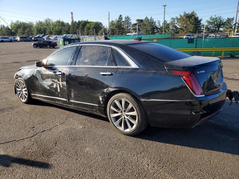 56128176 :رقم المزاد ، 1G6KC5RX8JU103595 vin ، 2018 Cadillac Ct6 مزاد بيع