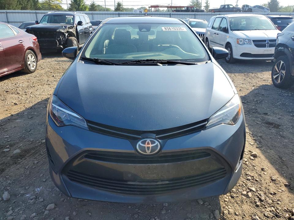 85610335 :رقم المزاد ، 2T1BURHE9HC941448 vin ، 2017 Toyota Corolla مزاد بيع