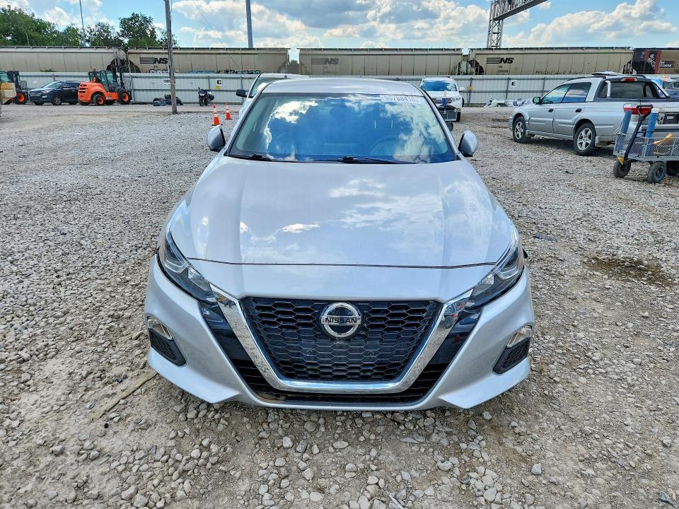 58788416 :رقم المزاد ، 1N4BL4BV2KC166351 vin ، 2019 Nissan Altima مزاد بيع