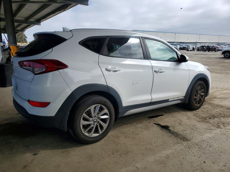 Продажа на аукционе авто 2018 Hyundai Tucson, vin: KM8J33A46JU816781, номер лота: 55880356