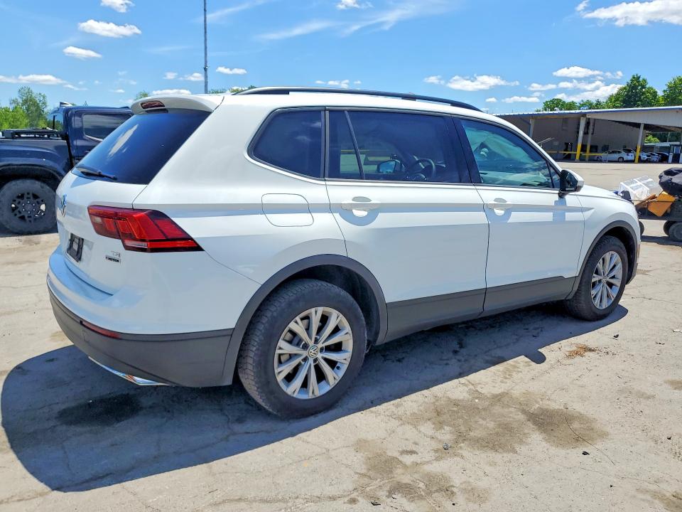 Продаж на аукціоні авто 2018 Volkswagen Tiguan, vin: 3VV0B7AX0JM103336, номер лоту: 57692746