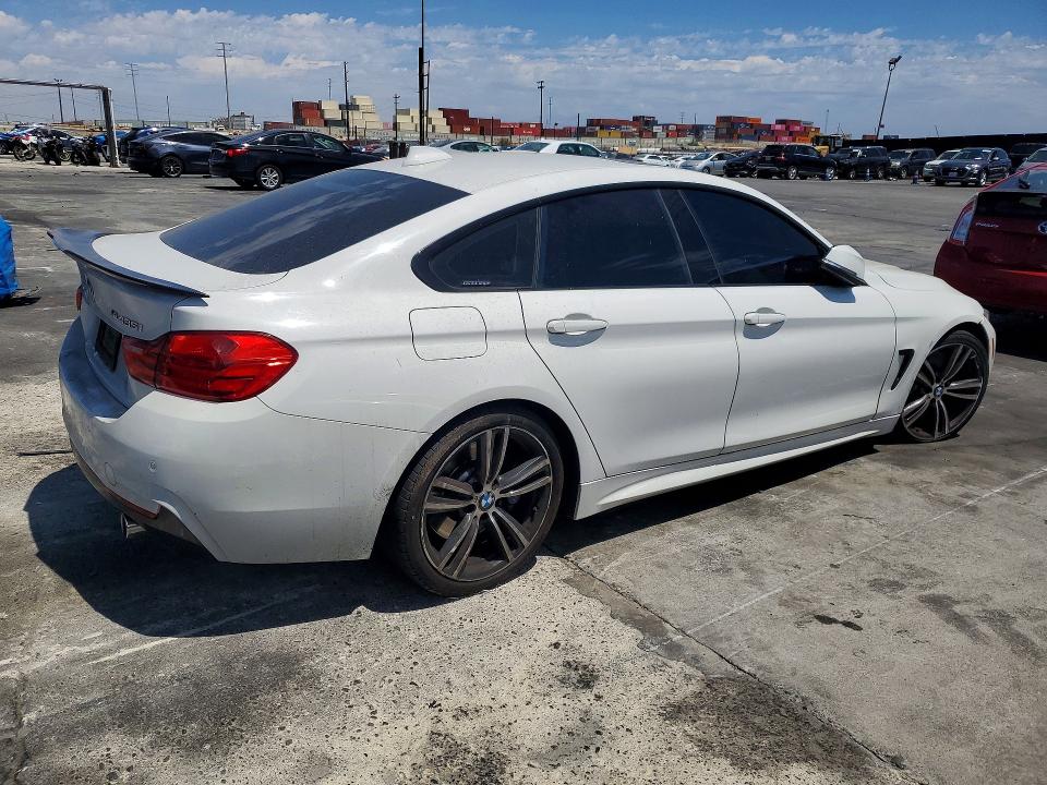 58512126 :رقم المزاد ، WBA4B1C54FG241601 vin ، 2015 Bmw 435 مزاد بيع