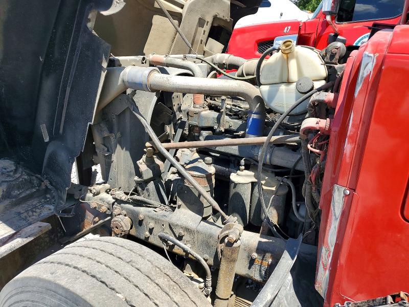 54810646 :رقم المزاد ، 1M2P267C9YM053730 vin ، 2000 Mack Rd600 مزاد بيع